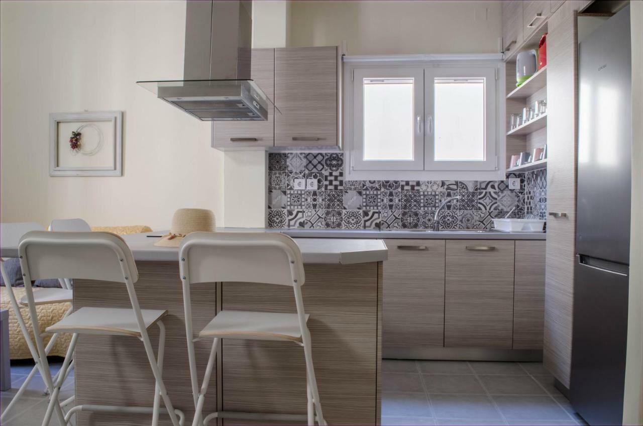 City Apartment Ермополи Екстериор снимка